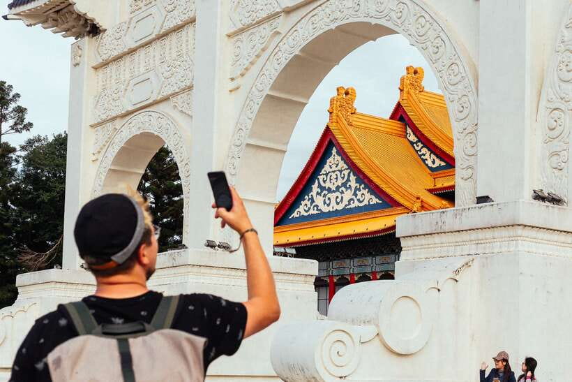 Taipei: Private Tour with Locals – Highlights & Hidden Gems - Price and value: does $100 per person make sense?