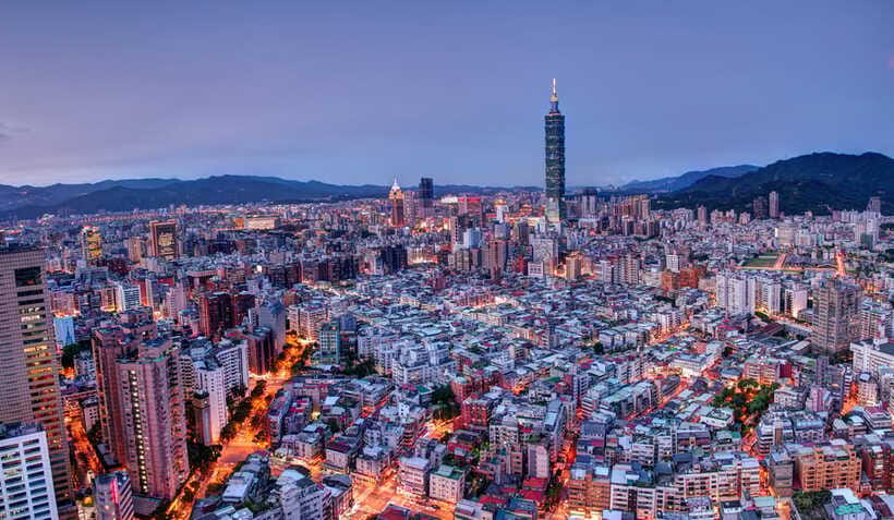 Taipei Private Walking Tour with a Local - Comfort, Shoes, and Practical Planning