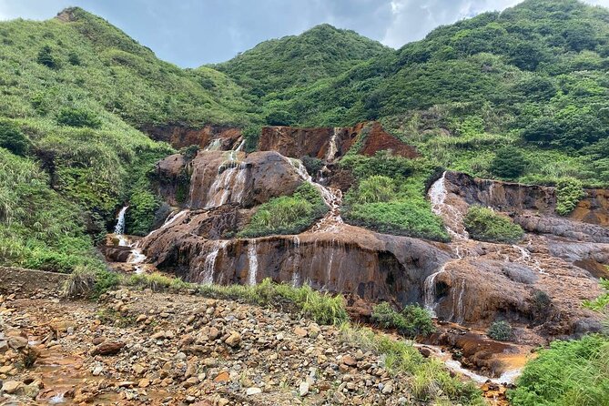 Taipei's Old Gold Rush Town: Jiufen Guided Night Tour - Jinguashi 13 Ruins: The Story Gets Stranger and More Interesting
