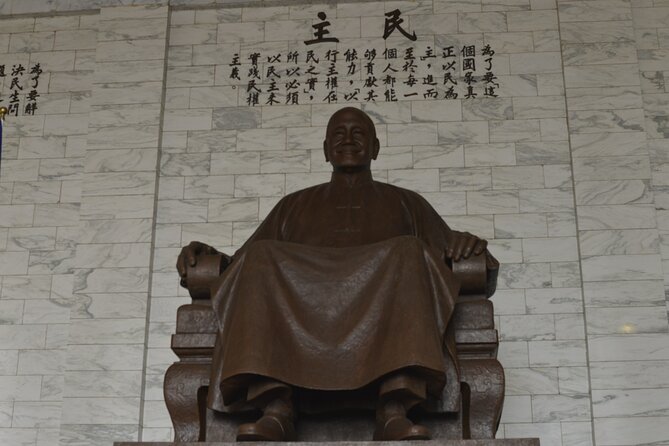 Taipei Taster: Layover Escapes in 4-Hour Private Tour - Taoyuan Pickup, Meeting Point, and the Quick Shuttle Detail