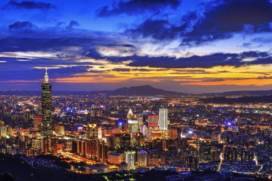 Taipei: Unlimited FunPass - Transports & Attractions Pass - Yehliu Geopark and Keelung Water Views Without Ticket Stress