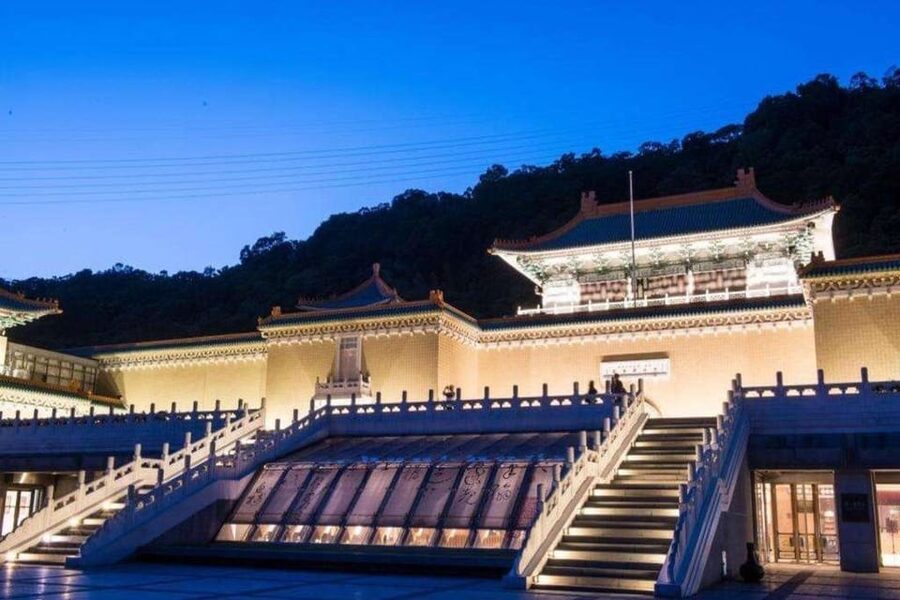 Taipei: Unlimited FunPass - Transports & Attractions Pass - Jiufen and Pingxi: Lanterns, Red Blessings, and Jiufen Taro Balls