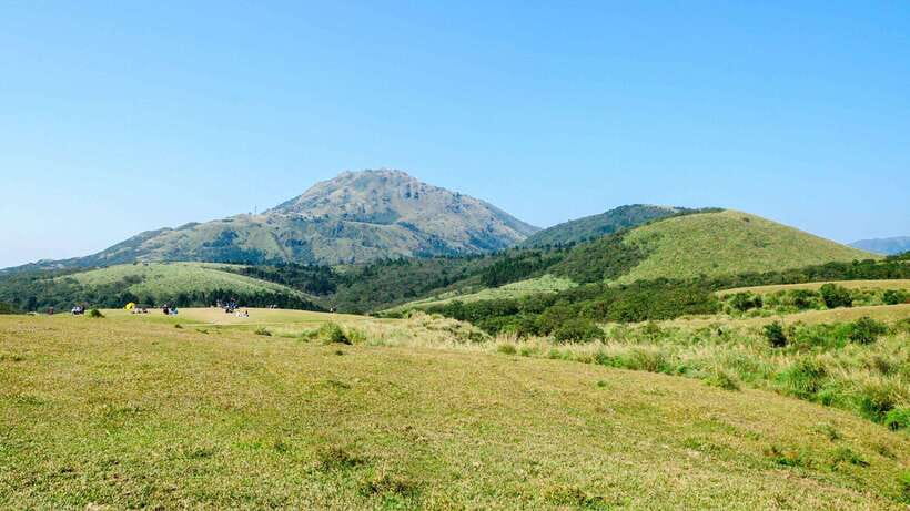 Taipei: Yangmingshan National Park Half-Day Tour - Xiaoyoukeng Recreation Area, Little Oil Well and the geothermal real talk
