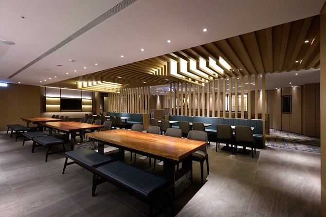 Taiwan Taoyuan International Airport Plaza Premium Lounge - Entering With a Mobile Ticket and a Valid Boarding Pass