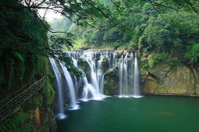 Taiwan TST: Private Tour Taipei Yehliu, Chaojing, Shifen, Jiufen - Shifen Waterfall and Old Street: Where Crowds Meet Lantern Energy