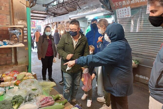 Taiwanese Cooking Class with Traditional Market Tour - Taipei Market to Kitchen, in 3 Hours 30 Minutes