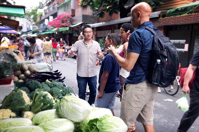 Taiwanese Food Culture and Cooking Class - Cooking Taiwanese home-style dishes with Wayne’s step-by-step rhythm