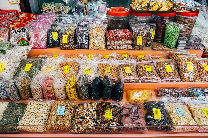 Traditional Old School Taiwanese Food Tour - Ningxia Night Market Finale for Seafood-Forward Cravings