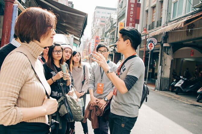 Vintage Taipei - Best of Taiwan & Sunset Walking Tour (Tip-based) - The century-old tea factory, where roasting leads the tasting