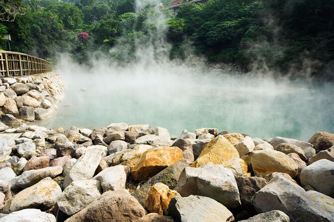 Yamingshan Volcano, Beitou Thermal Valley, Danshui Private Tour - Key things that make this tour click