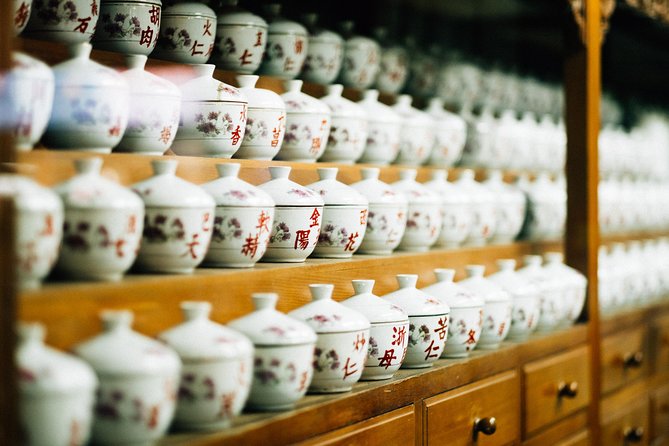 Yansan Night Market Food Tour - Inside Yansan: the xiaochi tasting that drives the whole evening