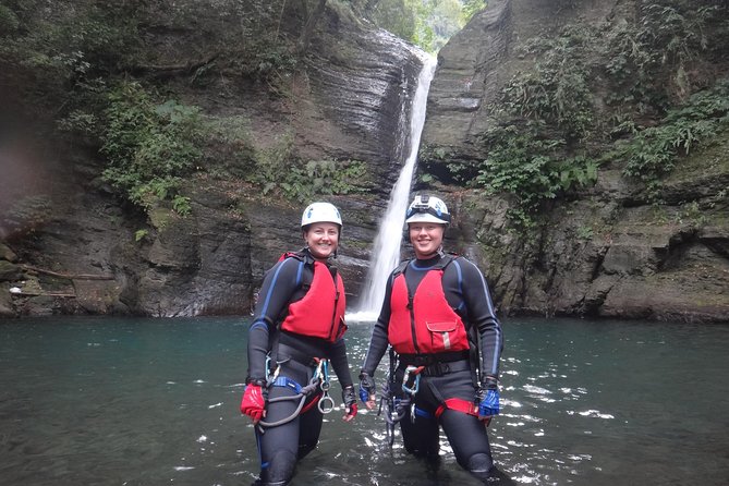 Yi-Hsin creek canyoning in northern Taiwan - Key Things That Make This Canyoning Day Worth It