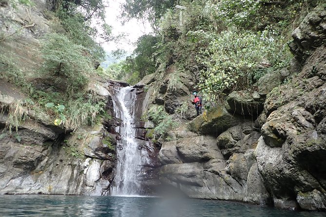 Yi-Hsin creek canyoning in northern Taiwan - Yi-Hsin Creek Canyoning, A Real Taiwan Nature Day