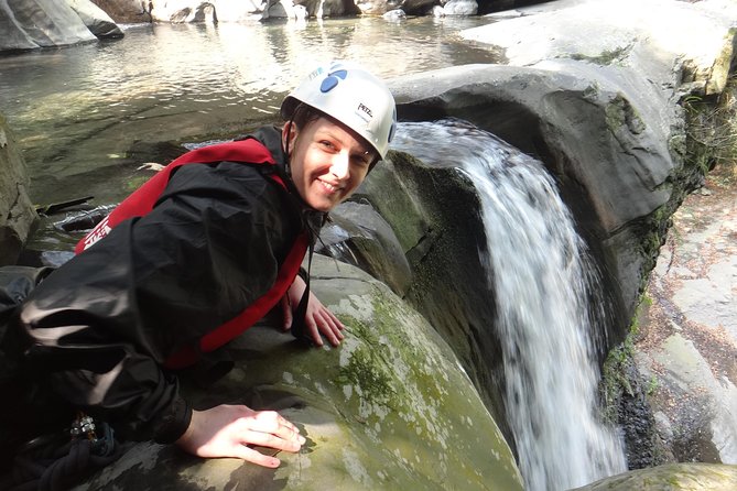 Yi-Hsin creek canyoning in northern Taiwan - Learning Rappel the Right Way, Then Doing It for Real