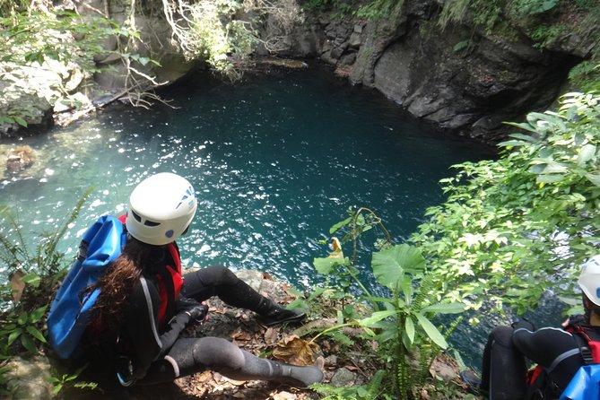 Yi-Hsin creek canyoning in northern Taiwan - What to Wear and How to Pack for a Wet, Rope-Heavy Day